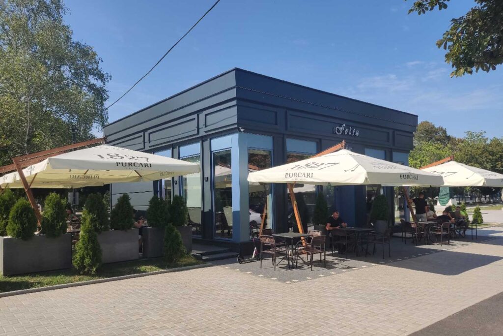 Фасад ресторана Feliz Wine Bar